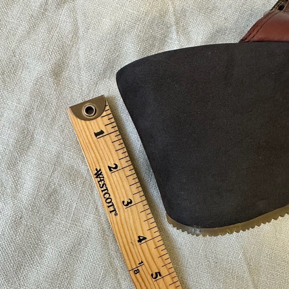 FRYE Summer Stud Thong Wedge Sandals in Burgundy Leather - Picture 10 of 10